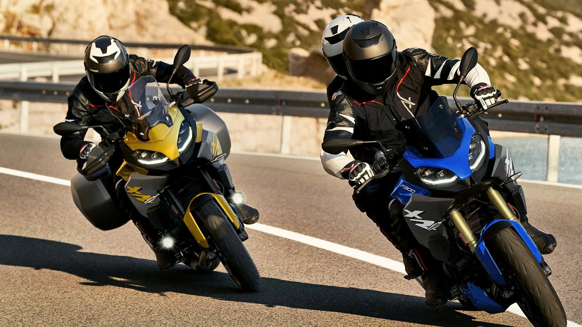900xr (11)