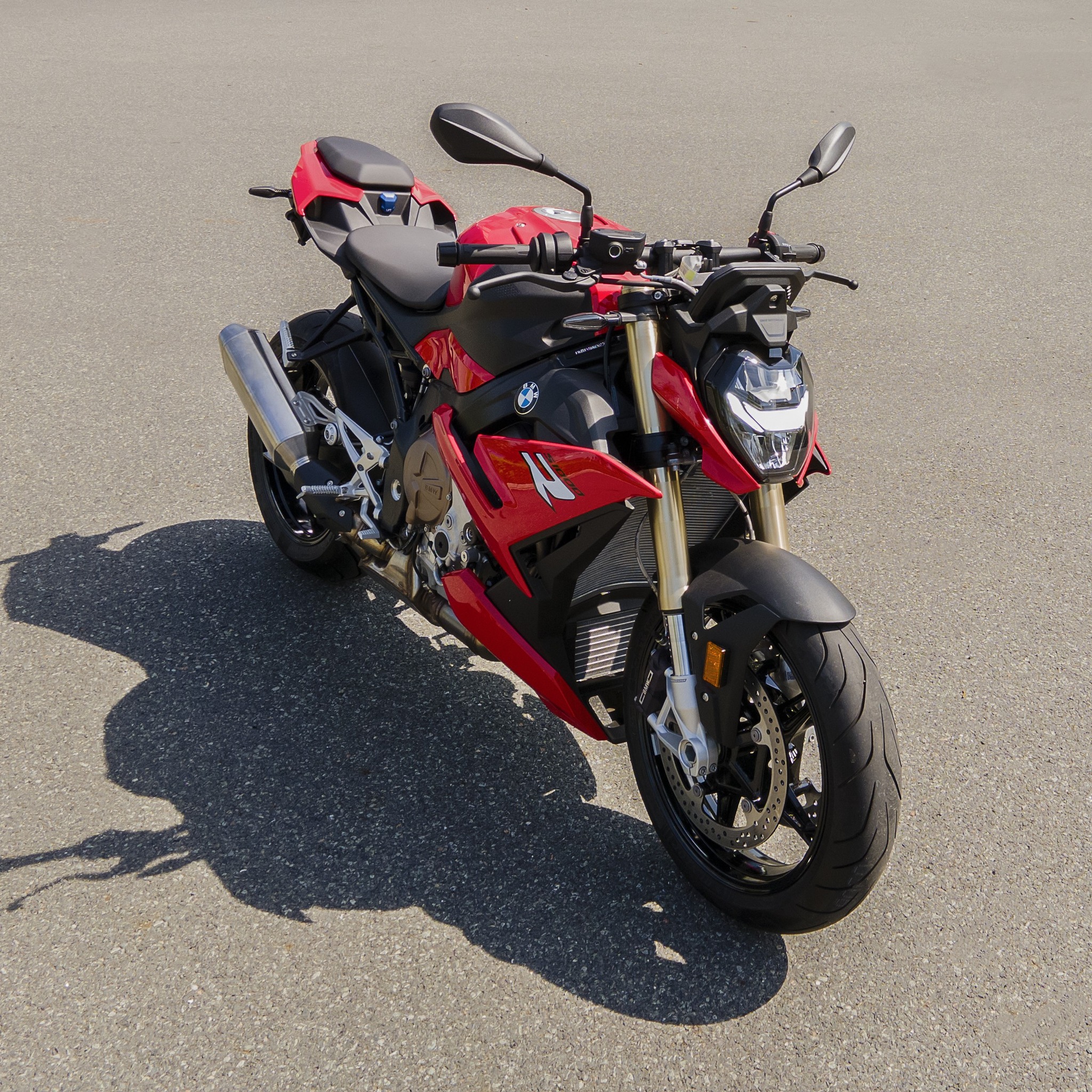 S1000R